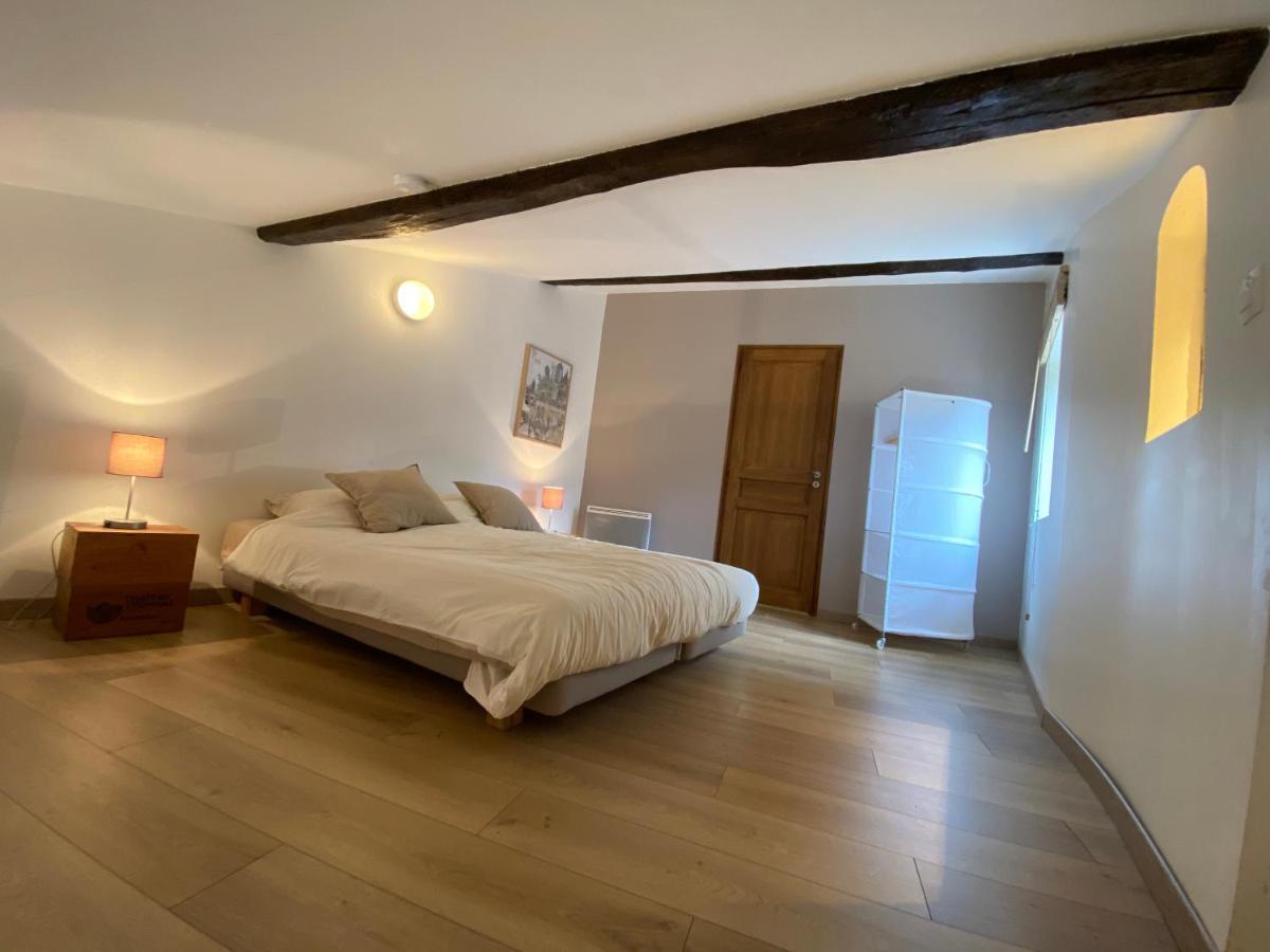Emilion Apartment